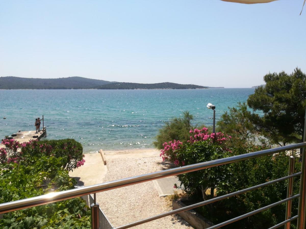 Apartment Seaside Zaboric Εξωτερικό φωτογραφία