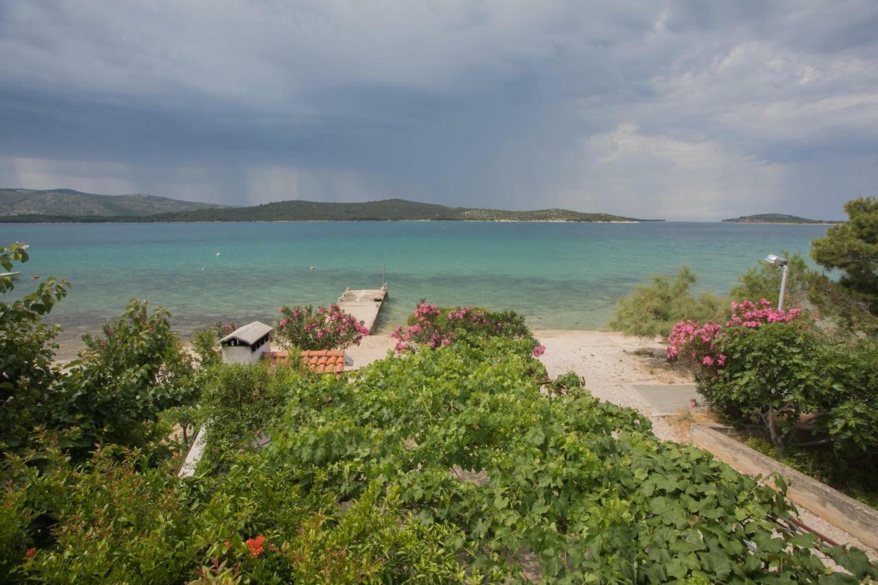 Apartment Seaside Zaboric Εξωτερικό φωτογραφία